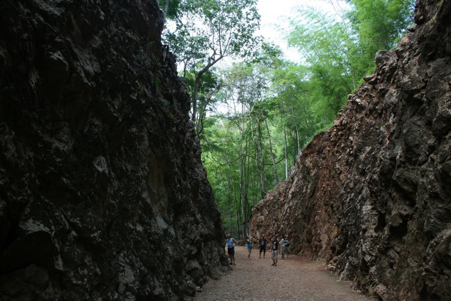 hellfire pass tour