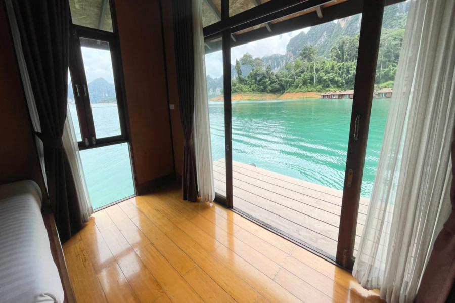 Laguna Cheow Lan, the view from the rooms