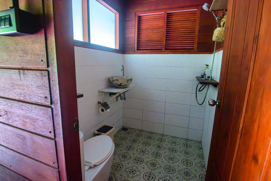 Panvaree T. G. - bathroom