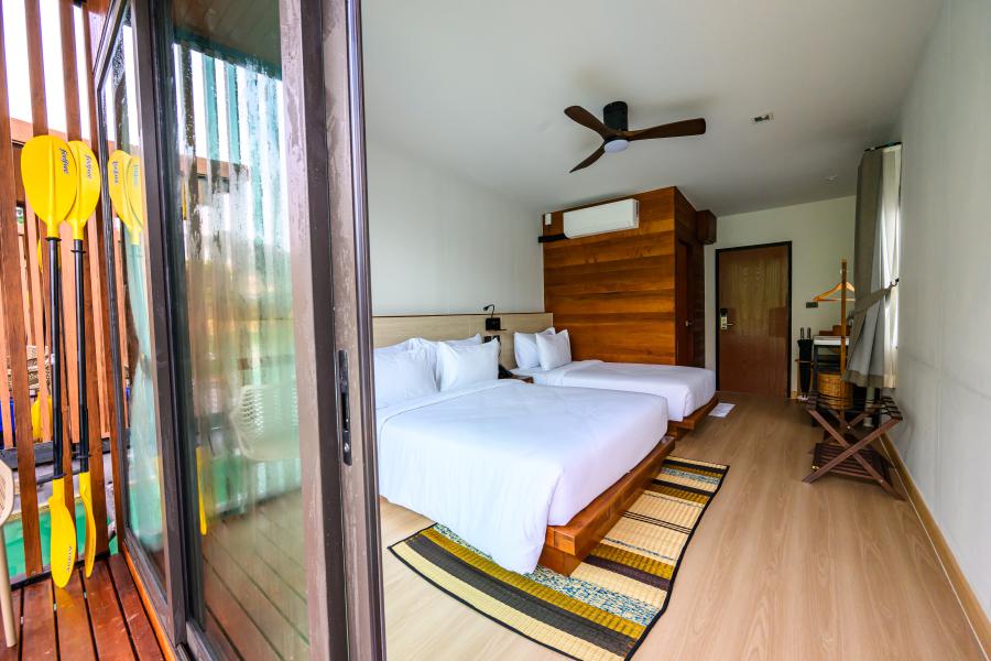 360° Issara Floating Resort - deluxe triple rooms for 3 people